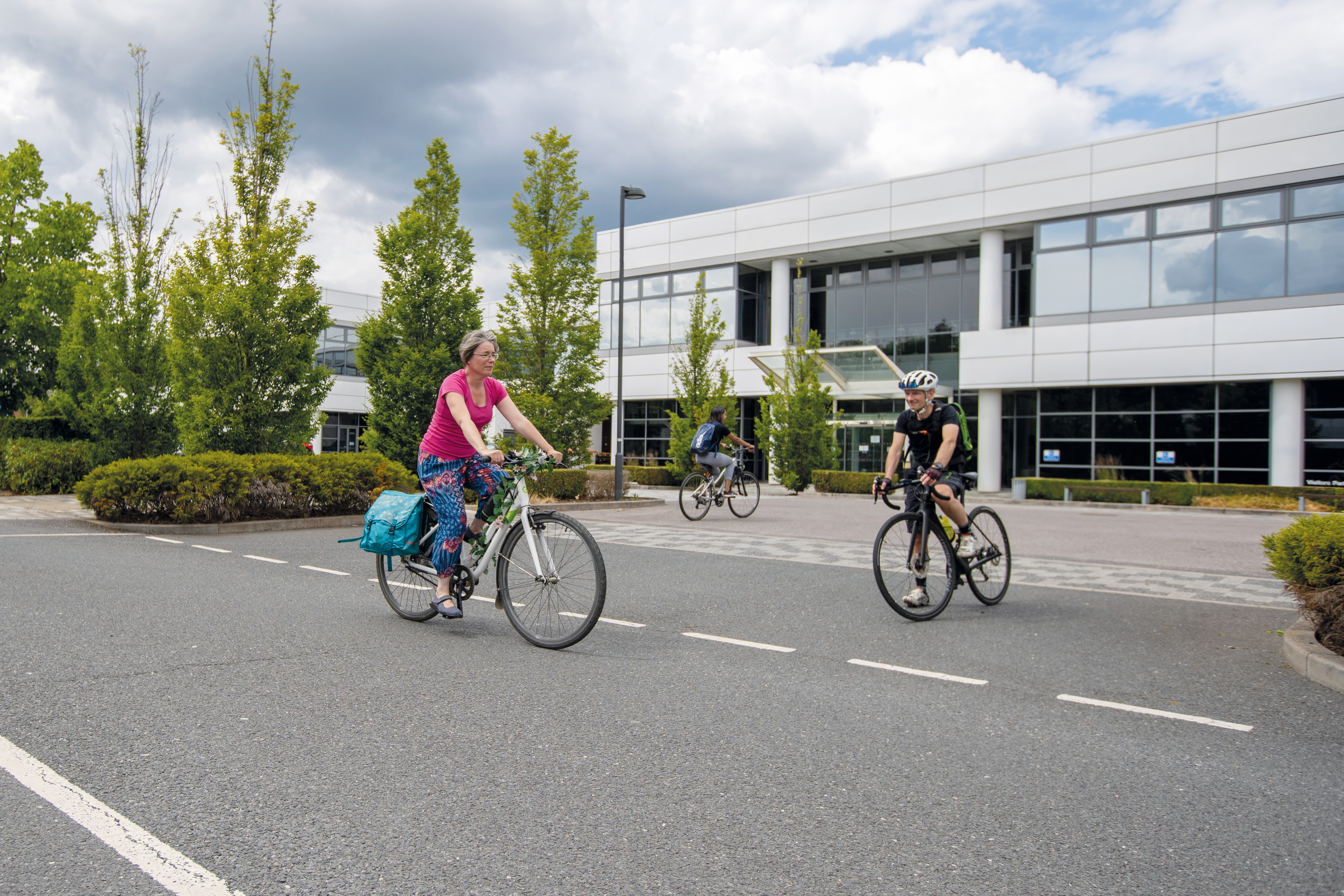 Office friendly 2024 bike clothing